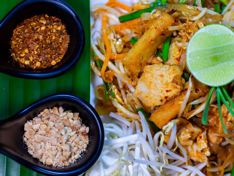 Pad Thai with Chicken (Intl)