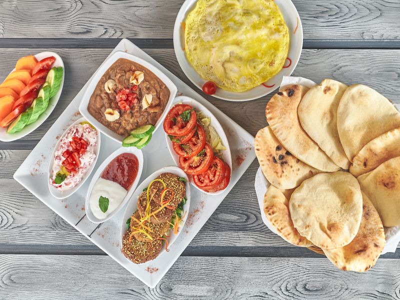 Falafel Plate with Tahini