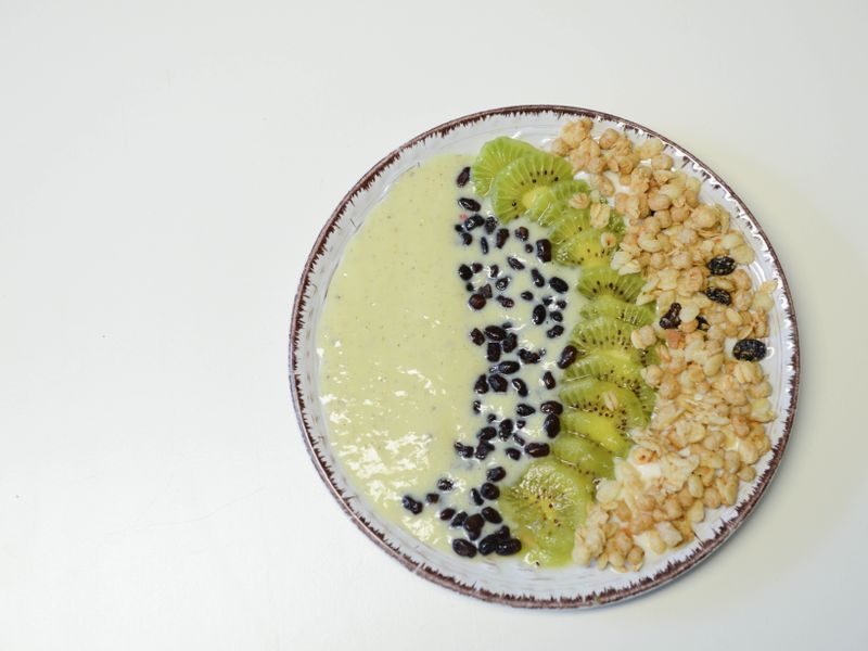 Skyr Bowl with Kiwi